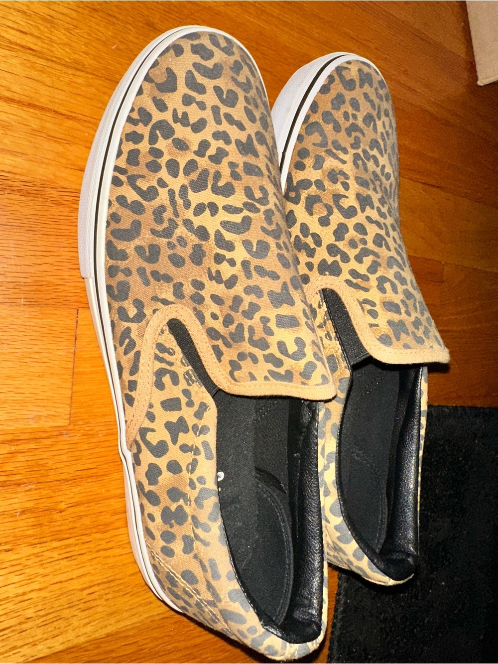 No Boundaries leopard print slip-on sneakers